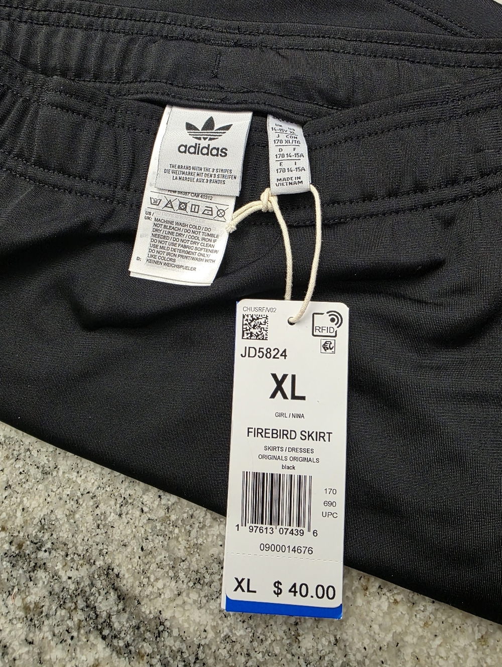 Adidas Original Firebird Skirt Kids. NEW! - Picture 3 of 15
